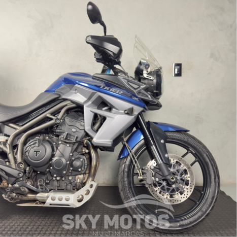 TRIUMPH Tiger 800 XRX L (LOW), Foto 3