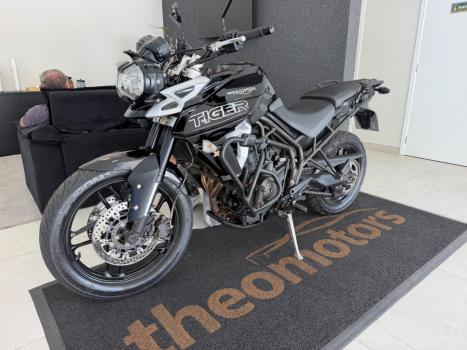 TRIUMPH Tiger 800 XR, Foto 2