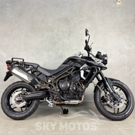 TRIUMPH Tiger 800 XR, Foto 1
