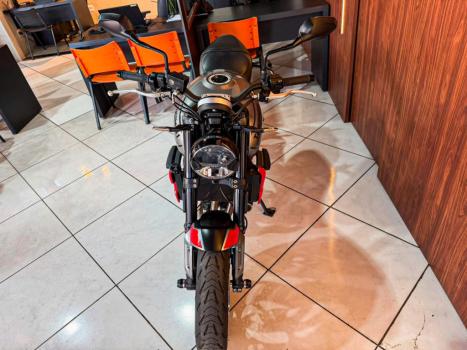 TRIUMPH Trident 660 , Foto 4