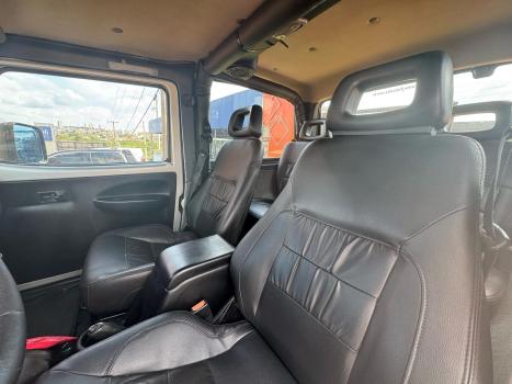 TROLLER T4 3.0 NGD TURBO DIESEL CAPOTA RIGIDA, Foto 9 TROLLER T4 3.0 NGD TURBO DIESEL CAPOTA RIGIDA, Foto 9