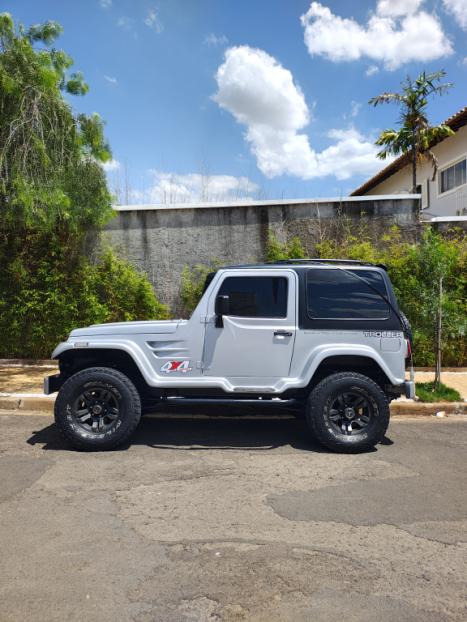 TROLLER T4 3.0 NGD TURBO DIESEL CAPOTA RIGIDA, Foto 3