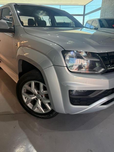 VOLKSWAGEN Amarok 2.0 16V 4X4 CABINE DUPLA TRENDLINE TURBO INTERCOOLER AUTOMTICO, Foto 3