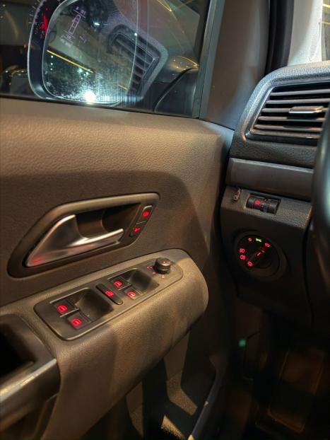 VOLKSWAGEN Amarok 2.0 16V 4X4 CABINE DUPLA COMFORTLINE TURBO INTERCOOLER AUTOM�TICO, Foto 17