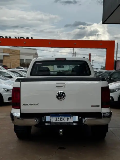 VOLKSWAGEN Amarok 2.0 16V 4X4 CABINE DUPLA COMFORTLINE TURBO INTERCOOLER AUTOM�TICO, Foto 4