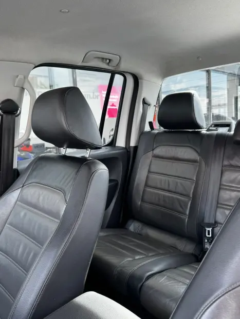 VOLKSWAGEN Amarok 2.0 16V 4X4 CABINE DUPLA COMFORTLINE TURBO INTERCOOLER AUTOM�TICO, Foto 13