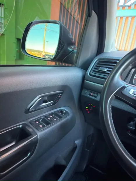 VOLKSWAGEN Amarok 2.0 16V 4X4 CABINE DUPLA COMFORTLINE TURBO INTERCOOLER AUTOM�TICO, Foto 19