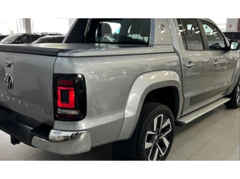 VOLKSWAGEN Amarok 3.0 V6 CABINE DUPLA HIGHLINE EXTREME 4X4 TURBO INTERCOOLER AUTOMÁTICO, Foto 4 VOLKSWAGEN Amarok 3.0 V6 CABINE DUPLA HIGHLINE EXTREME 4X4 TURBO INTERCOOLER AUTOMÁTICO, Foto 4