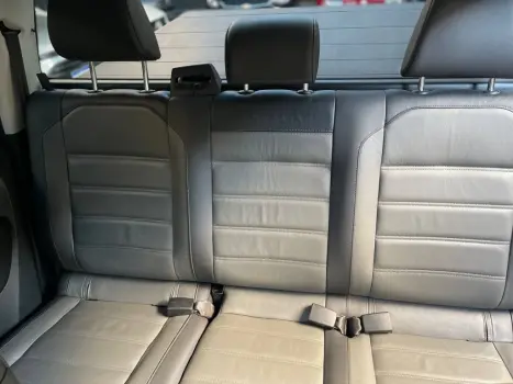 VOLKSWAGEN Amarok 3.0 V6 CABINE DUPLA HIGHLINE 4X4 TURBO INTERCOOLER AUTOM�TICO, Foto 14