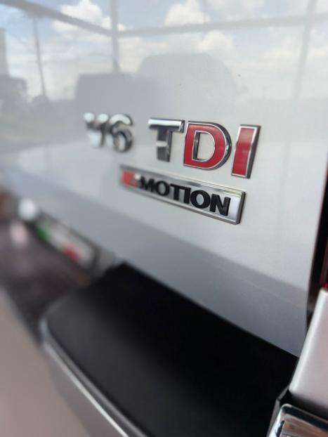 VOLKSWAGEN Amarok 3.0 V6 CABINE DUPLA HIGHLINE 4X4 TURBO INTERCOOLER AUTOM�TICO, Foto 9