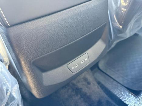 VOLKSWAGEN Amarok 3.0 V6 CABINE DUPLA HIGHLINE EXTREME 4X4 TURBO INTERCOOLER AUTOM�TICO, Foto 19