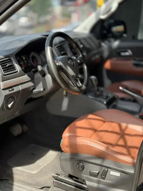 VOLKSWAGEN Amarok 3.0 V6 CABINE DUPLA HIGHLINE 4X4 TURBO INTERCOOLER AUTOM�TICO, Foto 12