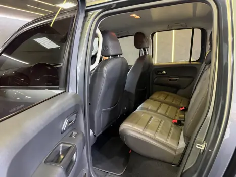 VOLKSWAGEN Amarok 3.0 V6 CABINE DUPLA HIGHLINE 4X4 TURBO INTERCOOLER AUTOM�TICO, Foto 8