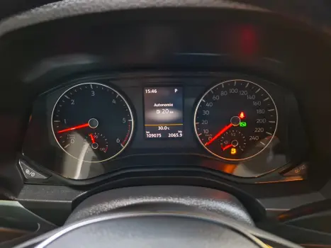 VOLKSWAGEN Amarok 3.0 V6 CABINE DUPLA HIGHLINE 4X4 TURBO INTERCOOLER AUTOM�TICO, Foto 15