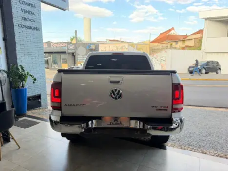 VOLKSWAGEN Amarok 3.0 V6 CABINE DUPLA HIGHLINE 4X4 TURBO INTERCOOLER AUTOM�TICO, Foto 4