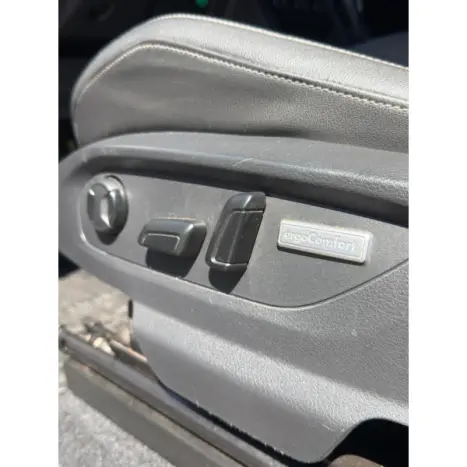 VOLKSWAGEN Amarok 3.0 V6 CABINE DUPLA COMFORT 4X4 TURBO INTERCOOLER AUTOM�TICO, Foto 9