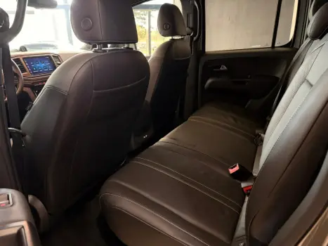 VOLKSWAGEN Amarok 3.0 V6 CABINE DUPLA HIGHLINE EXTREME 4X4 TURBO INTERCOOLER AUTOM�TICO, Foto 13