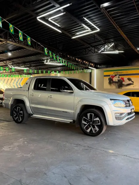 VOLKSWAGEN Amarok 3.0 V6 CABINE DUPLA HIGHLINE EXTREME 4X4 TURBO INTERCOOLER AUTOM�TICO, Foto 6