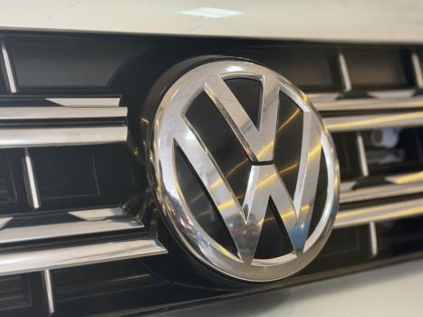 VOLKSWAGEN Amarok 3.0 V6 CABINE DUPLA HIGHLINE EXTREME 4X4 TURBO INTERCOOLER AUTOM�TICO, Foto 16