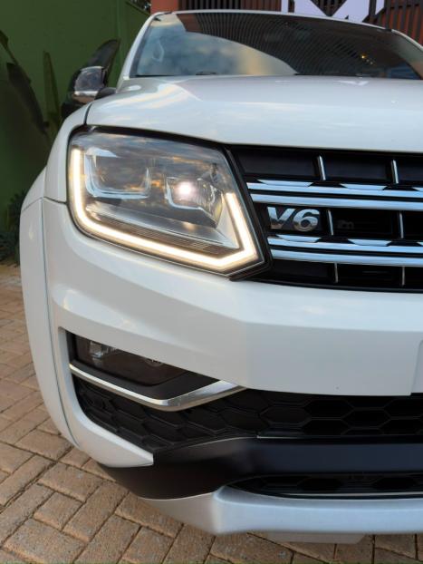 VOLKSWAGEN Amarok 3.0 V6 CABINE DUPLA HIGHLINE 4X4 TURBO INTERCOOLER AUTOM�TICO, Foto 4