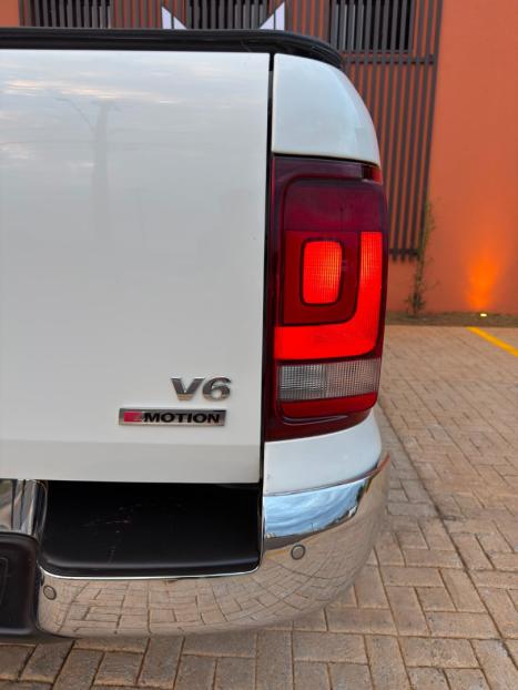 VOLKSWAGEN Amarok 3.0 V6 CABINE DUPLA HIGHLINE 4X4 TURBO INTERCOOLER AUTOM�TICO, Foto 10
