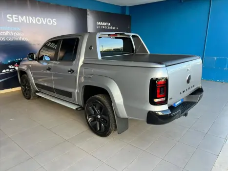 VOLKSWAGEN Amarok 3.0 V6 CABINE DUPLA HIGHLINE EXTREME 4X4 TURBO INTERCOOLER AUTOM�TICO, Foto 5