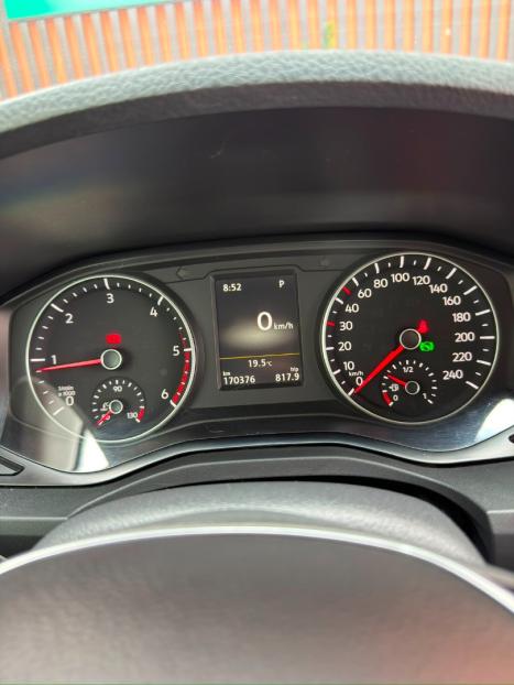 VOLKSWAGEN Amarok 3.0 V6 CABINE DUPLA HIGHLINE 4X4 TURBO INTERCOOLER AUTOM�TICO, Foto 19