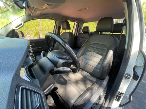 VOLKSWAGEN Amarok 3.0 V6 CABINE DUPLA HIGHLINE 4X4 TURBO INTERCOOLER AUTOM�TICO, Foto 13