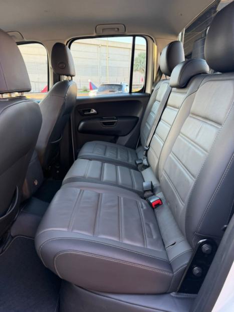 VOLKSWAGEN Amarok 3.0 V6 CABINE DUPLA HIGHLINE 4X4 TURBO INTERCOOLER AUTOM�TICO, Foto 6