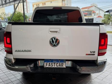 VOLKSWAGEN Amarok 3.0 V6 CABINE DUPLA HIGHLINE 4X4 TURBO INTERCOOLER AUTOMÁTICO, Foto 8
