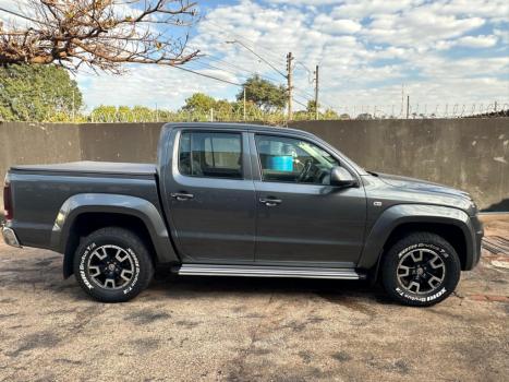 VOLKSWAGEN Amarok 3.0 V6 CABINE DUPLA COMFORT 4X4 TURBO INTERCOOLER AUTOMÁTICO, Foto 4