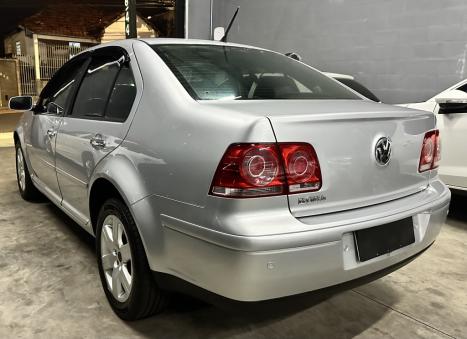 VOLKSWAGEN Bora 2.0 4P COMFORTLINE AUTOM�TICO, Foto 3