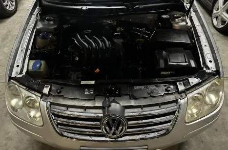 VOLKSWAGEN Bora 2.0 4P COMFORTLINE AUTOM�TICO, Foto 10