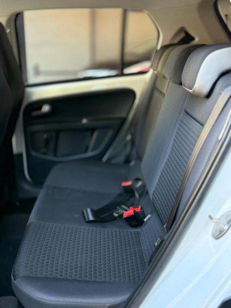 VOLKSWAGEN Cross UP 1.0 12V 4P TSI FLEX, Foto 5
