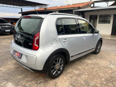 VOLKSWAGEN Cross UP 1.0 12V 4P TSI FLEX, Foto 4