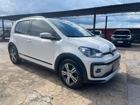 VOLKSWAGEN Cross UP 1.0 12V 4P TSI FLEX, Foto 3