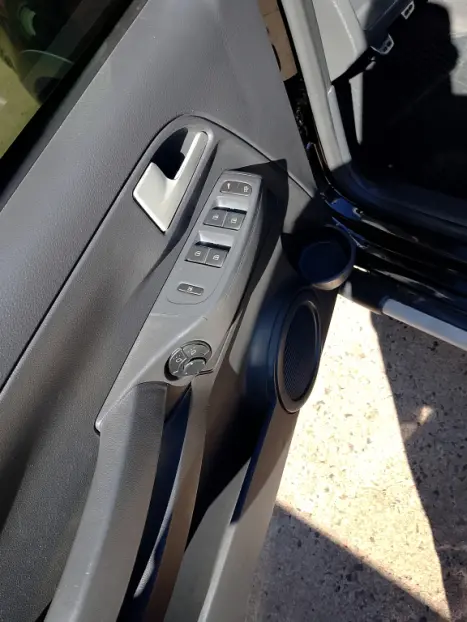 VOLKSWAGEN Crossfox 1.6 4P FLEX, Foto 6