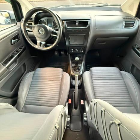 VOLKSWAGEN Crossfox 1.6 4P FLEX, Foto 2