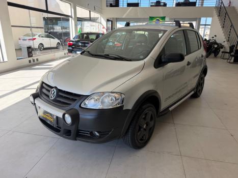 VOLKSWAGEN Crossfox 1.6 4P FLEX, Foto 2