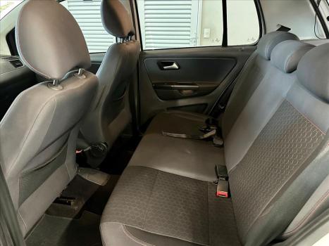 VOLKSWAGEN Crossfox 1.6 4P FLEX, Foto 8