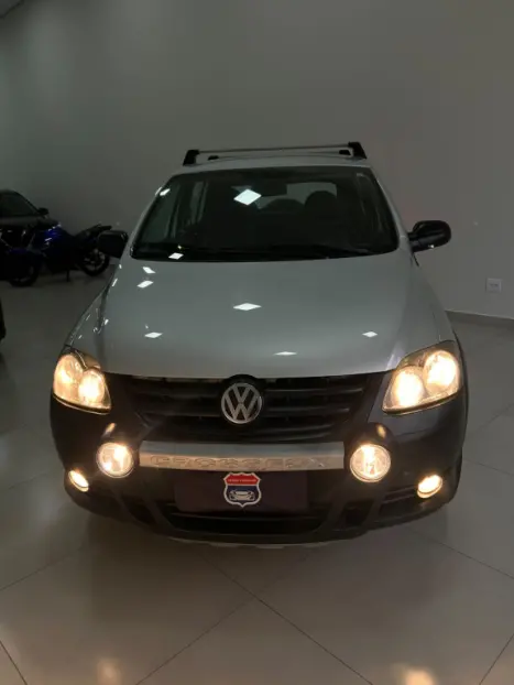 VOLKSWAGEN Crossfox 1.6 4P FLEX, Foto 2