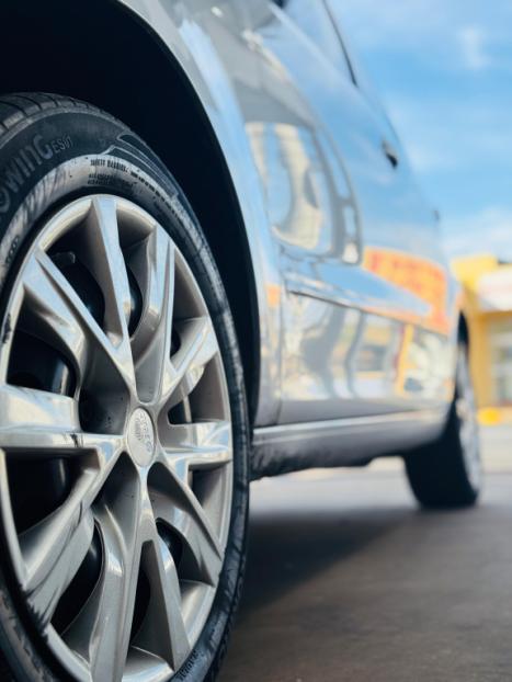 VOLKSWAGEN Fox 1.0 4P PLUS FLEX, Foto 2 VOLKSWAGEN Fox 1.0 4P PLUS FLEX, Foto 2