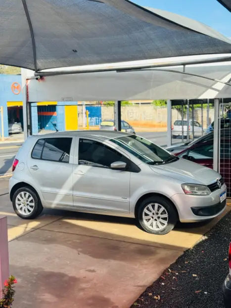 VOLKSWAGEN Fox 1.0 4P PLUS FLEX, Foto 1 VOLKSWAGEN Fox 1.0 4P PLUS FLEX, Foto 1