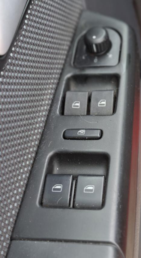 VOLKSWAGEN Fox 1.0 4P FLEX, Foto 8