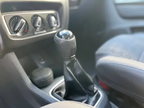 VOLKSWAGEN Fox 1.0 4P COMFORTLINE FLEX, Foto 13