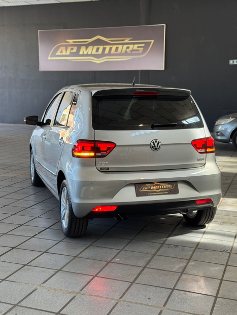 VOLKSWAGEN Fox 1.6 16V 4P MSI HIGHLINE FLEX, Foto 4