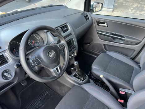 VOLKSWAGEN Fox 1.6 16V 4P MSI HIGHLINE FLEX, Foto 8