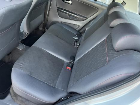 VOLKSWAGEN Fox 1.6 16V 4P MSI HIGHLINE FLEX, Foto 9