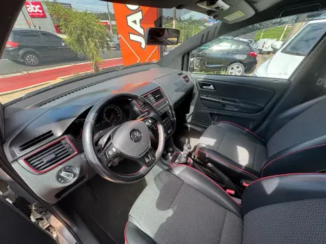 VOLKSWAGEN Fox 1.6 4P ROCK IN RIO FLEX, Foto 15 VOLKSWAGEN Fox 1.6 4P ROCK IN RIO FLEX, Foto 15