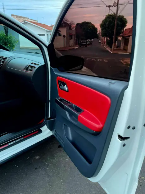 VOLKSWAGEN Fox 1.6 4P PEPPER FLEX, Foto 5